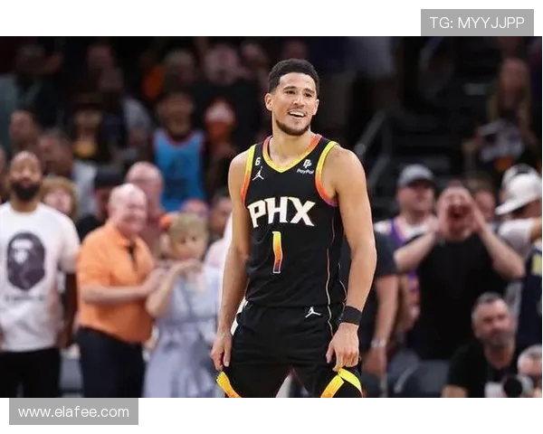 德文·布克如何在2024年成为太阳队进攻端最稳定的得分手