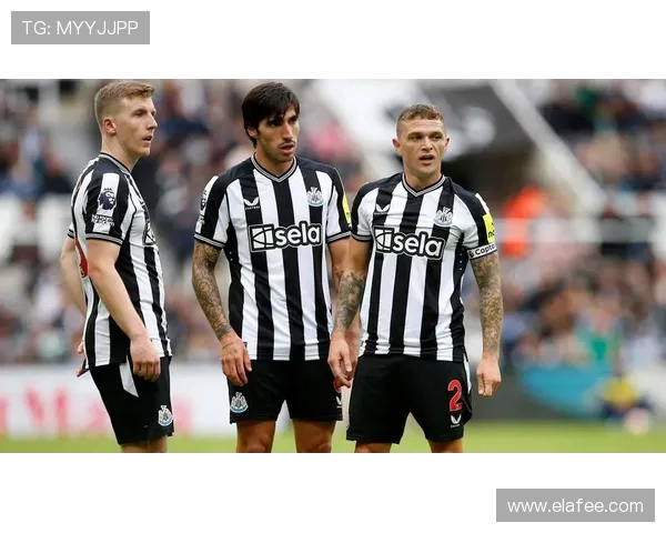 纽卡斯尔英超球衣设计及历史变迁